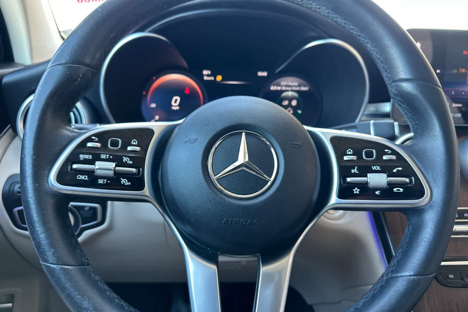 Used 2022 Mercedes-Benz GLC 300 4MATIC image 22