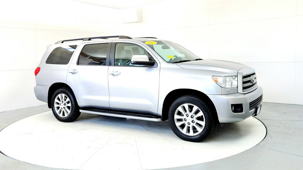 Used 2017 Toyota Sequoia Limited w/ Safety & Convenience Package AWD/4WD image 7