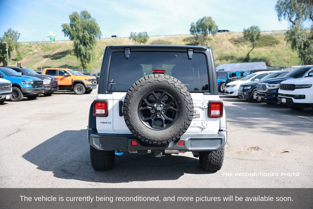 Used 2024 Jeep Wrangler Unlimited AWD/4WD image 4