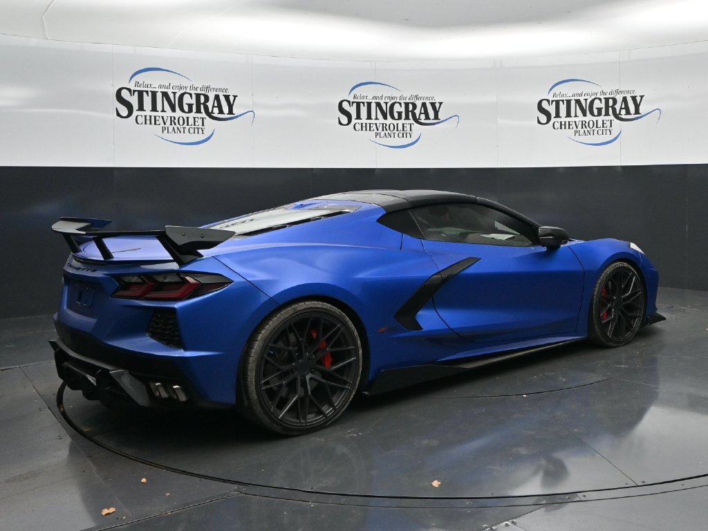 Used 2022 Chevrolet Corvette Stingray Preferred Cpe w/ Z51 Performance Package RWD image 7