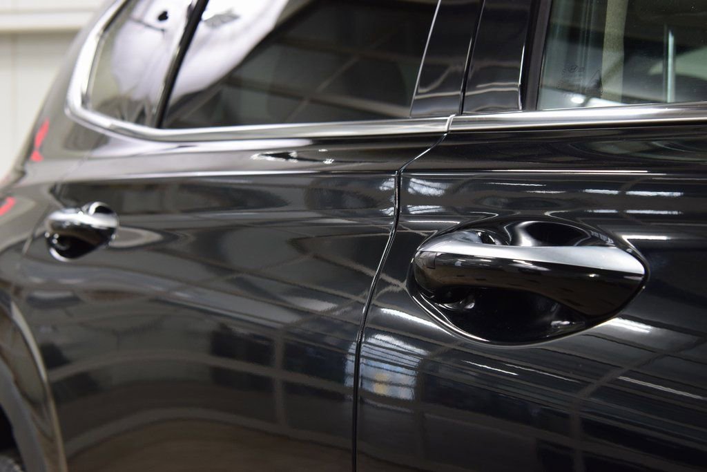 Used 2020 Hyundai Santa Fe SEL w/ Convenience + Premium Package image 17