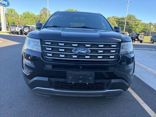 Used 2016 Ford Explorer Limited AWD/4WD image 3