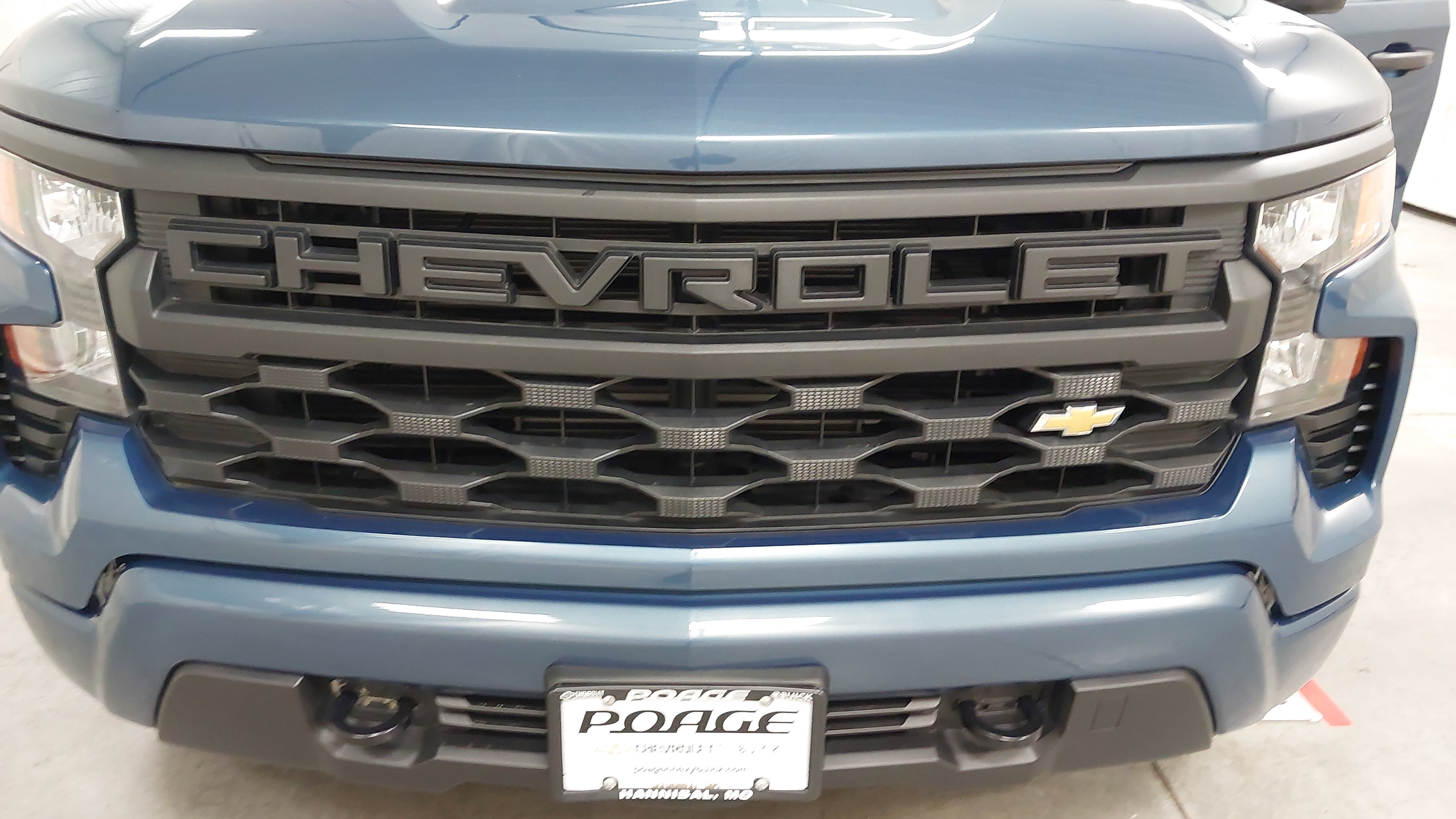 Used 2024 Chevrolet Silverado 1500 Custom AWD/4WD image 31
