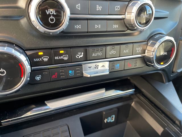 Used 2023 Ford F250 Lariat w/ Lariat Ultimate Package image 34