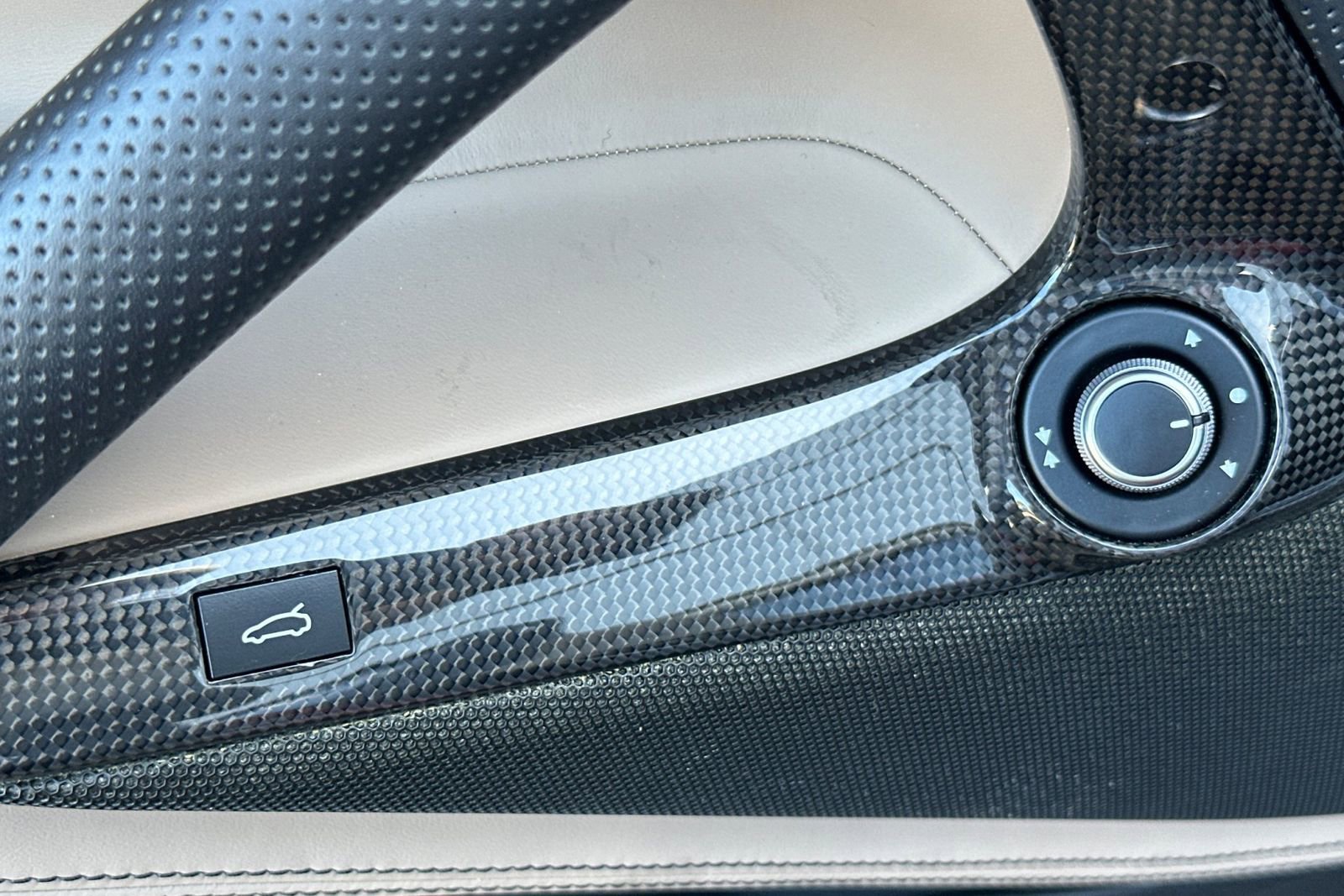 Used 2021 Ferrari 812 GTS RWD image 14