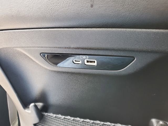 Used 2022 Chrysler Pacifica Limited FWD image 29