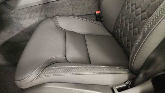 New 2026 Volvo XC60 T8 Plus w/ Climate Package PRO AWD/4WD image 13