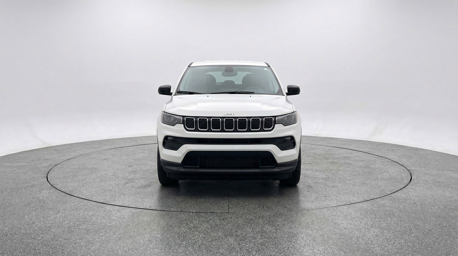 Used 2025 Jeep Compass Latitude image 2