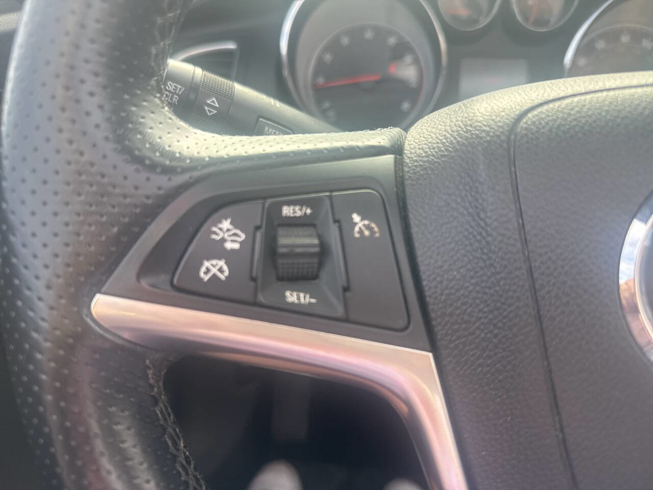 Used 2018 Buick Cascada Sport Touring w/ Dark Effects Package FWD image 35