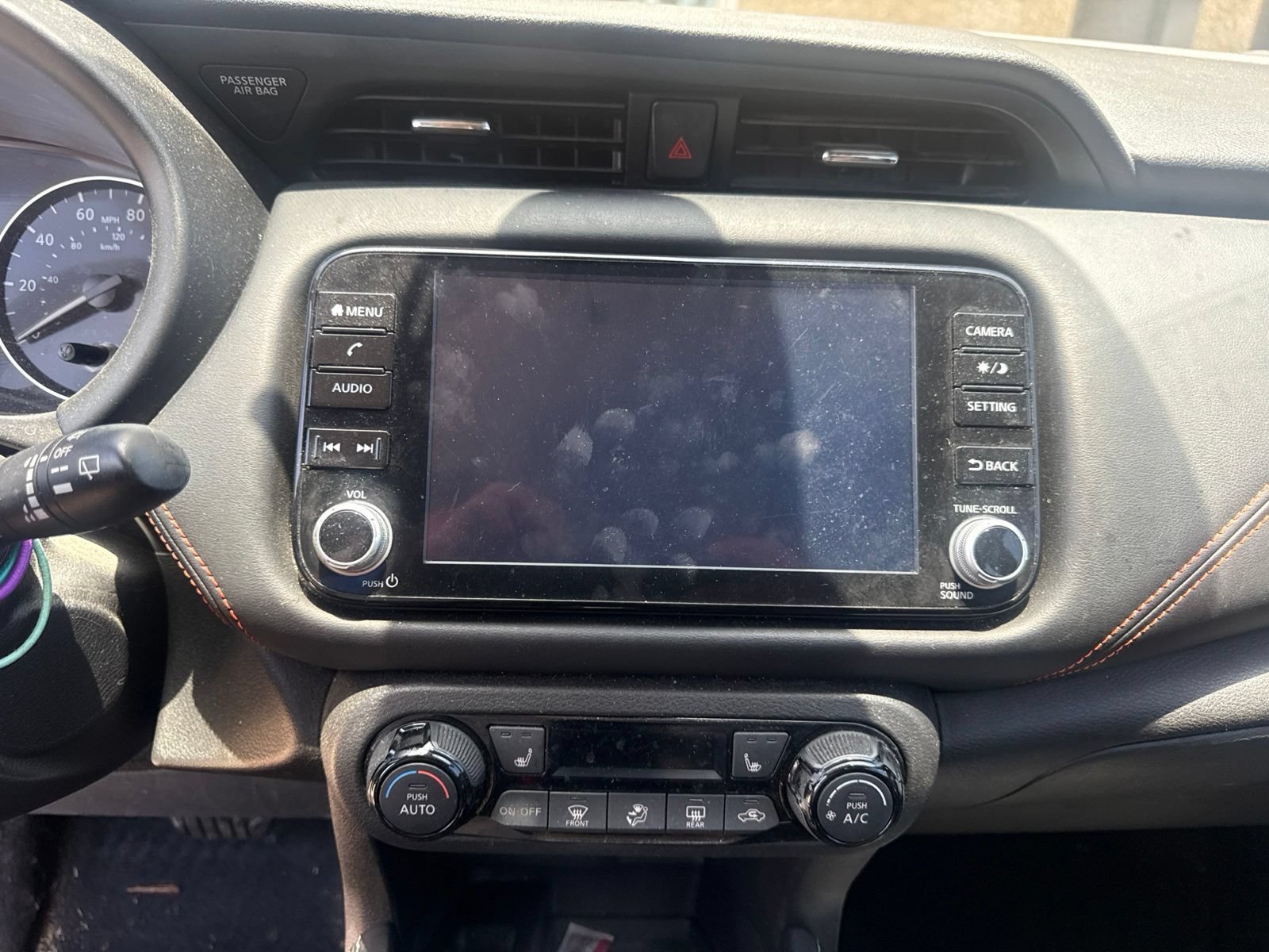 Used 2022 Nissan Kicks SR w/ Premium Package FWD image 12