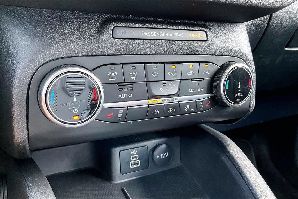 Used 2024 Ford Escape Active w/ Cold Weather Package FWD image 31