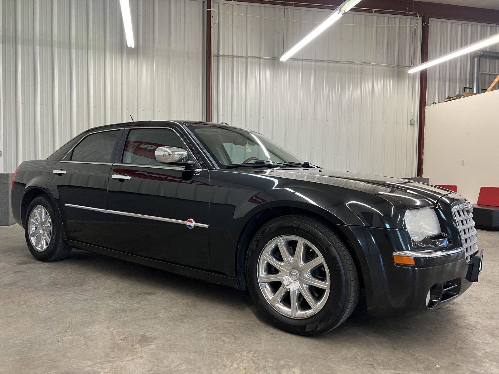 Used 2008 Chrysler 300 C image 10