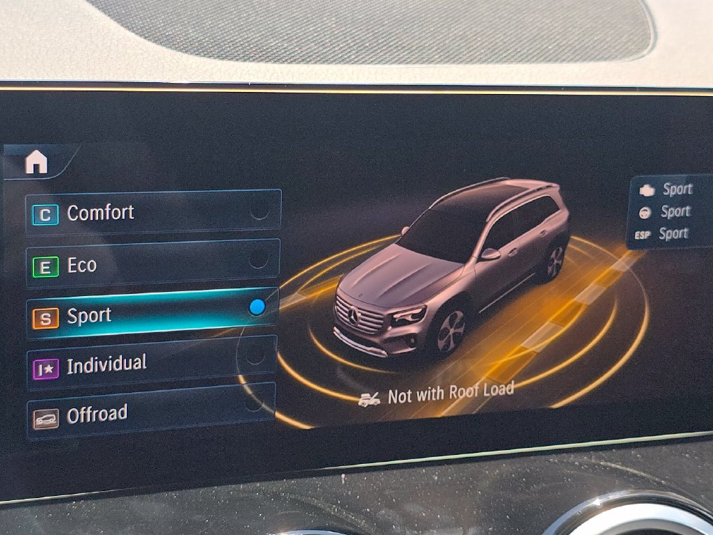 New 2026 Mercedes-Benz GLB 250 4MATIC image 32