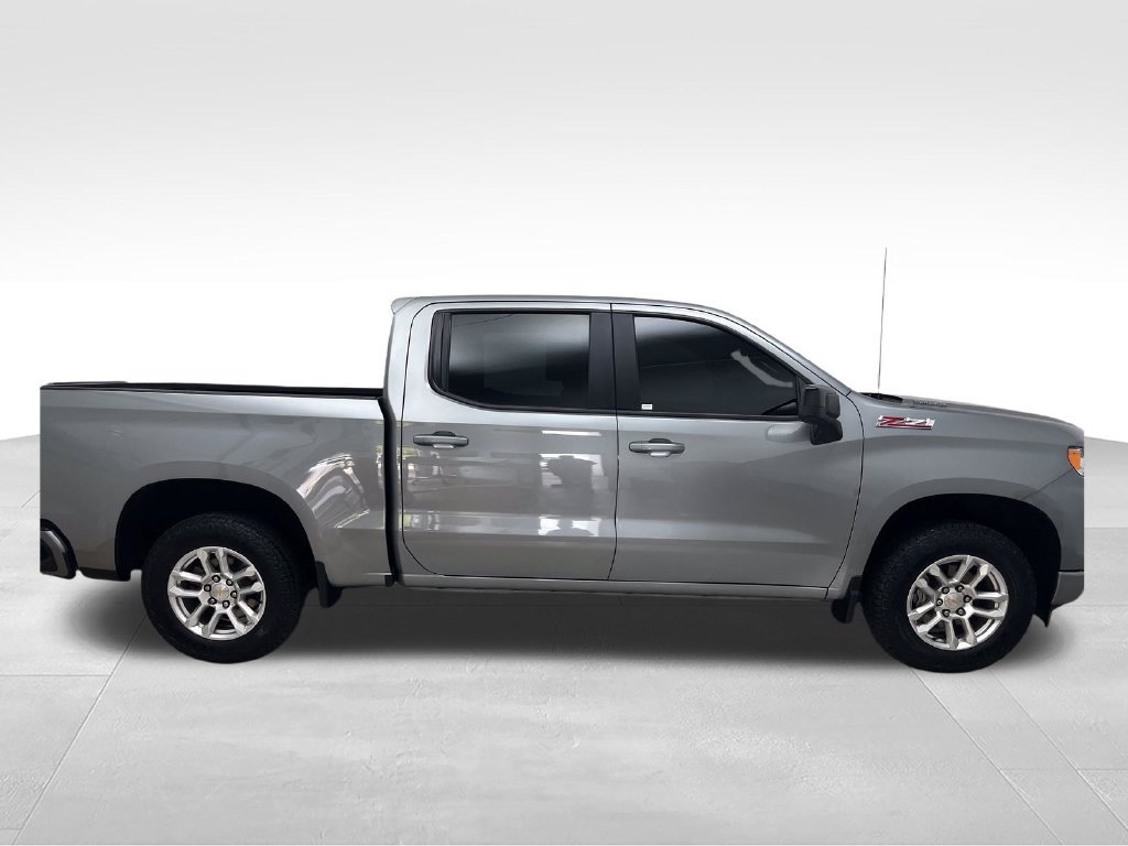 Used 2023 Chevrolet Silverado 1500 RST AWD/4WD image 6