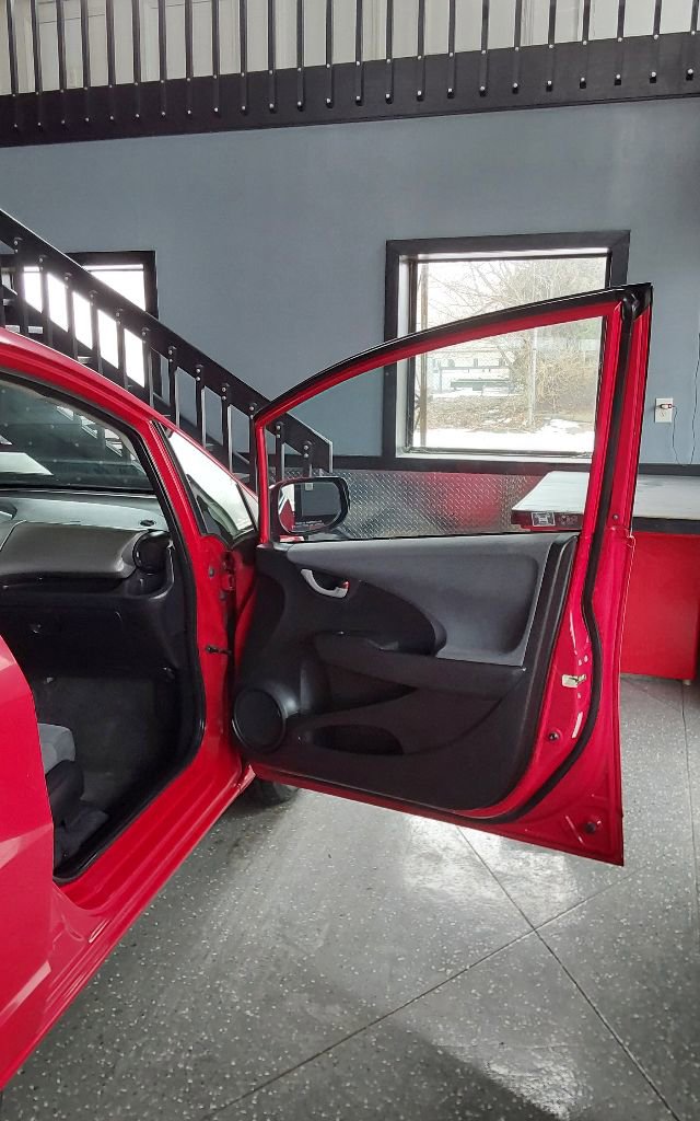 Used 2013 Honda Fit image 18