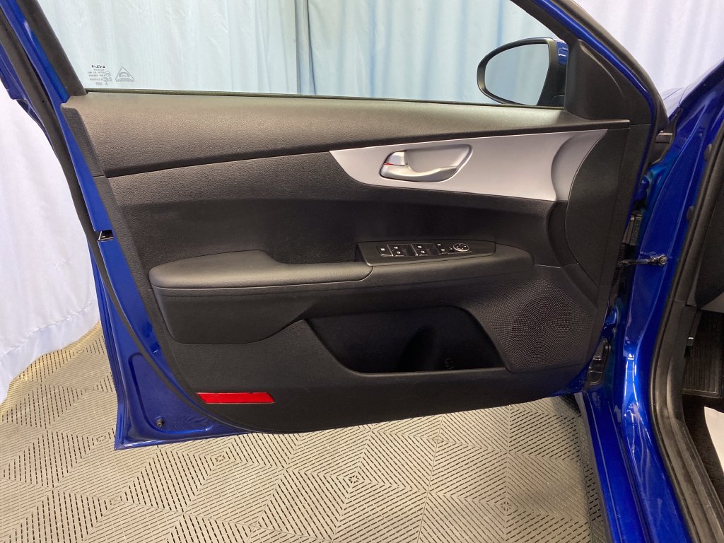 Used 2024 Kia Forte LXS FWD image 11