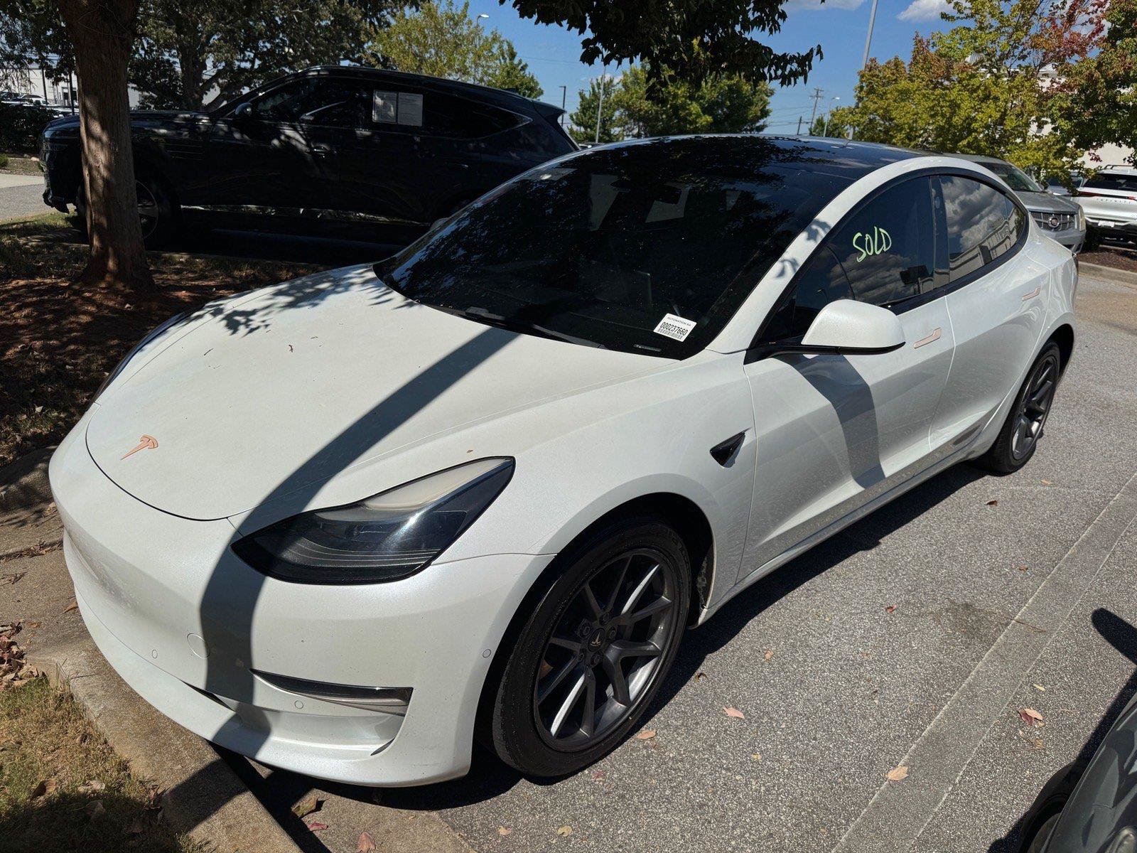 Used 2022 Tesla Model 3 Long Range AWD/4WD image 20