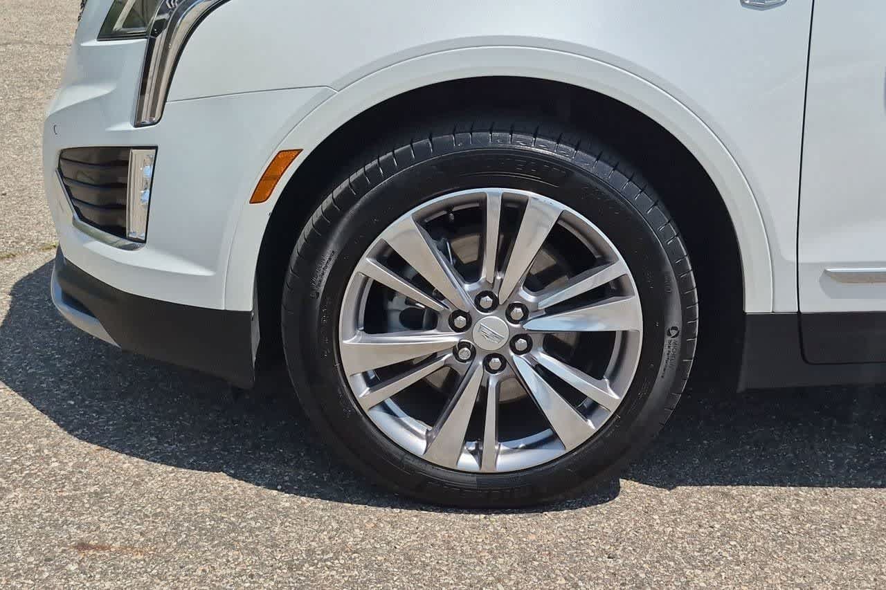 Used 2024 Cadillac XT5 Premium Luxury w/ LPO, Floor Liner Package AWD/4WD image 13