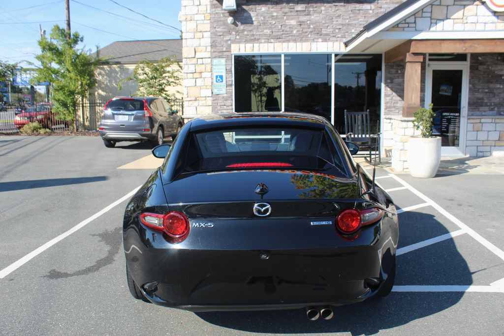 Used 2020 MAZDA MX-5 Miata RF Grand Touring RWD image 7