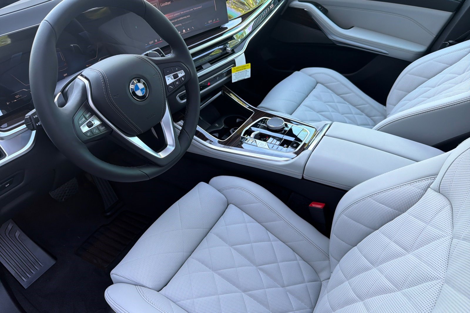 New 2026 BMW X5 xDrive40i w/ Climate Comfort Package AWD/4WD image 8