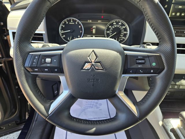Used 2025 Mitsubishi Outlander SE FWD image 26