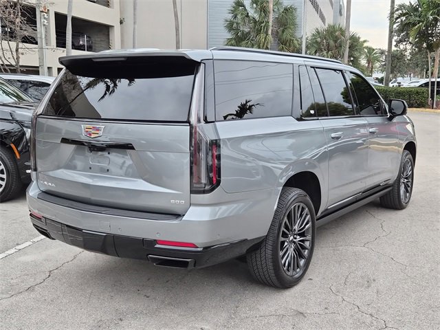 Certified 2025 Cadillac Escalade ESV Sport Platinum image 4
