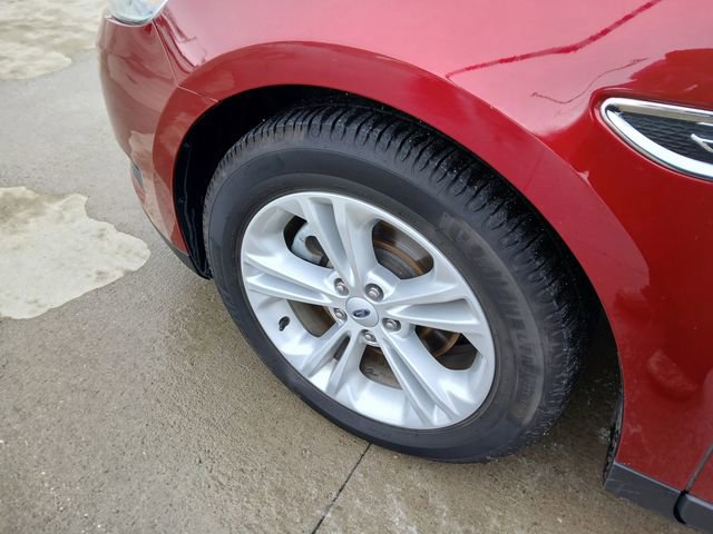 Used 2017 Ford Taurus SEL image 27