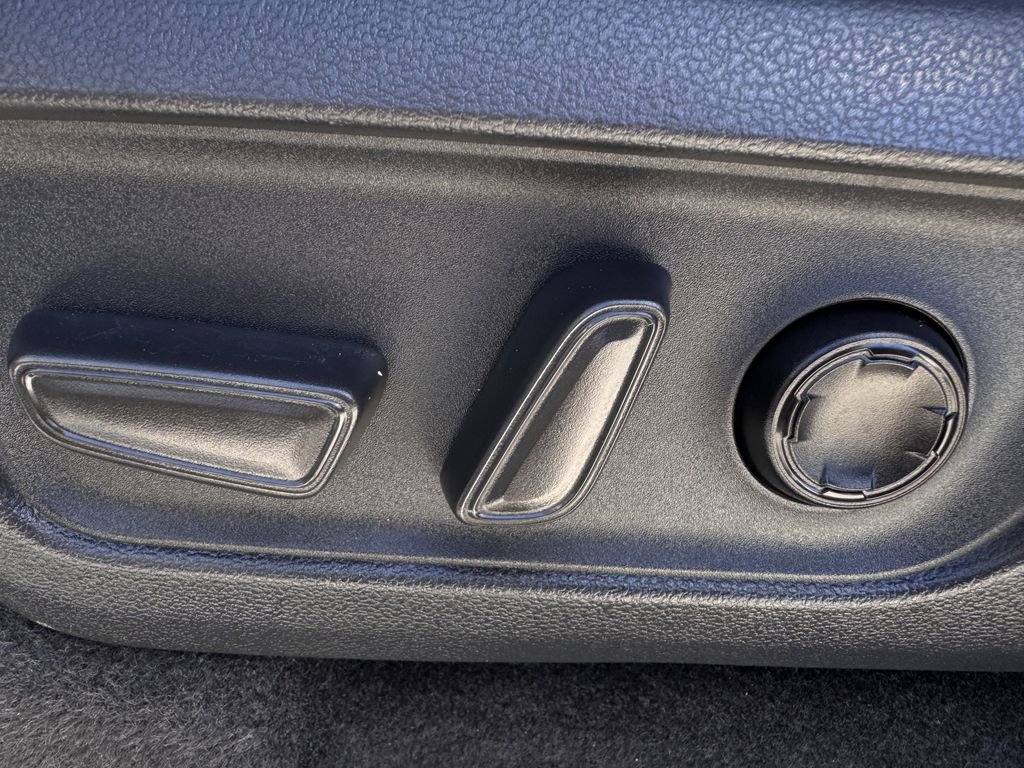 Used 2025 Toyota 4Runner TRD Off-Road Premium w/ Tow Technology Package image 28