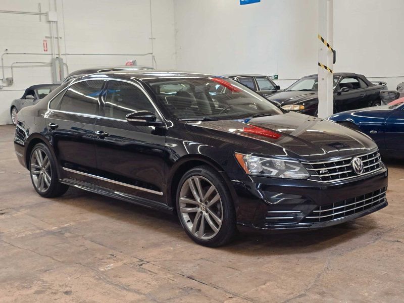 Used 2017 Volkswagen Passat 1.8T R-Line image 1