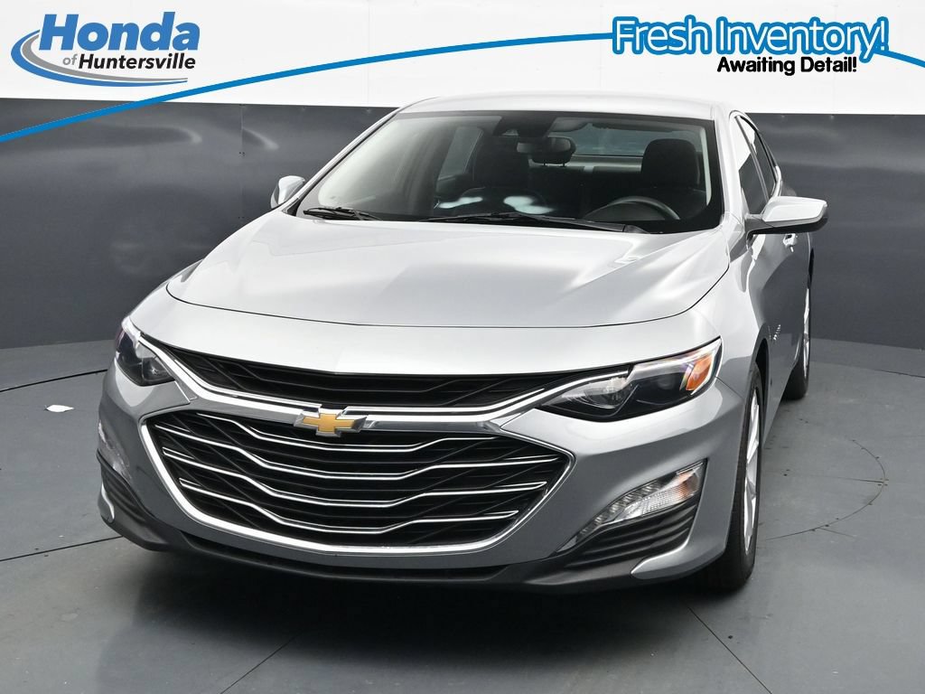 Used 2025 Chevrolet Malibu LT FWD image 4
