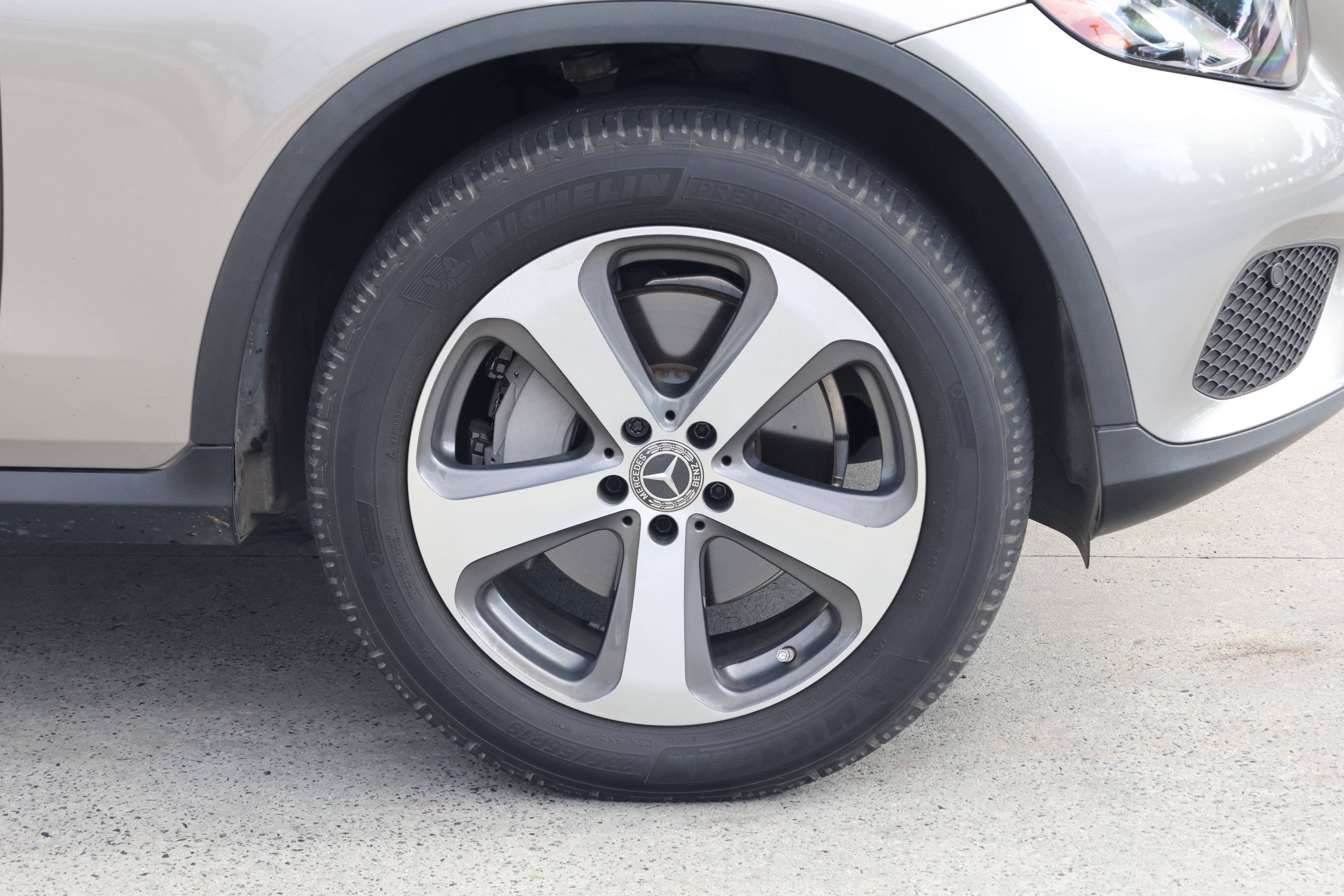Used 2019 Mercedes-Benz GLC 300 4MATIC image 11