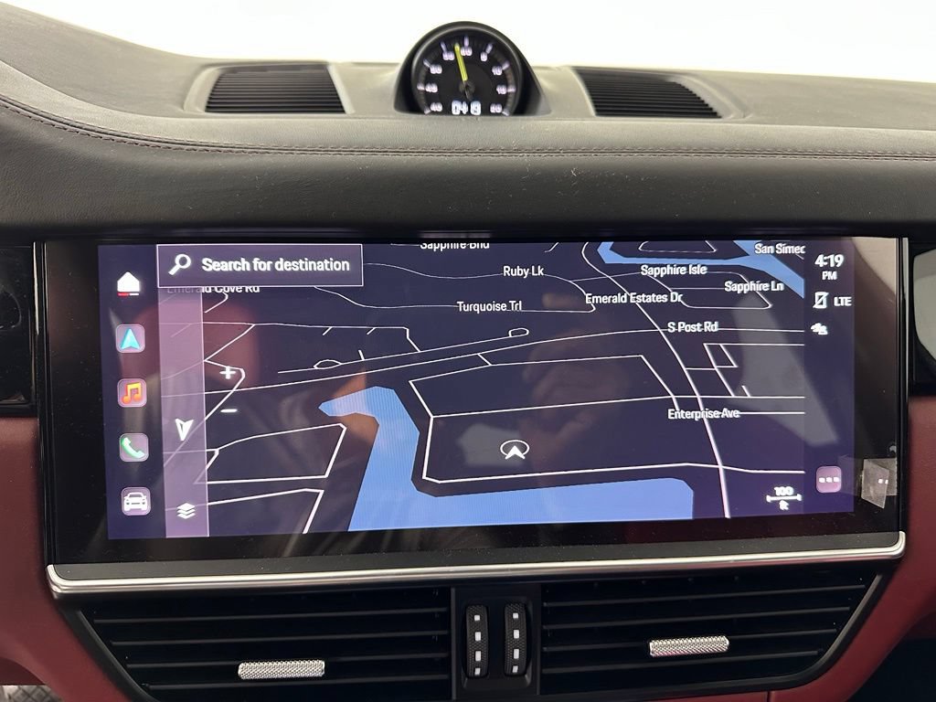Certified 2023 Porsche Cayenne Coupe AWD/4WD image 35
