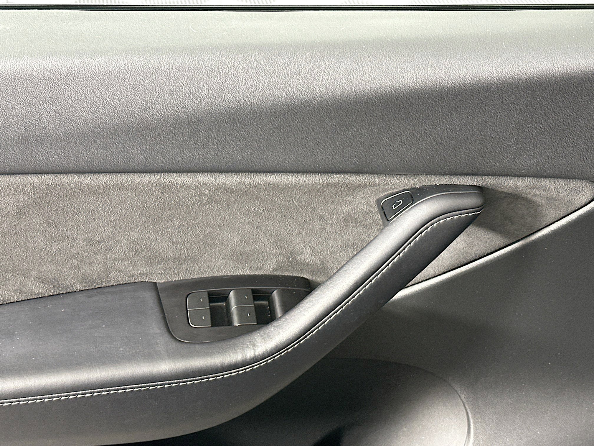 Used 2022 Tesla Model Y Performance image 15