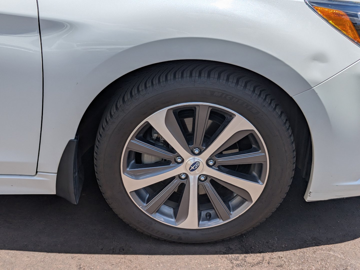 Used 2016 Subaru Legacy 3.6R Limited AWD/4WD image 8