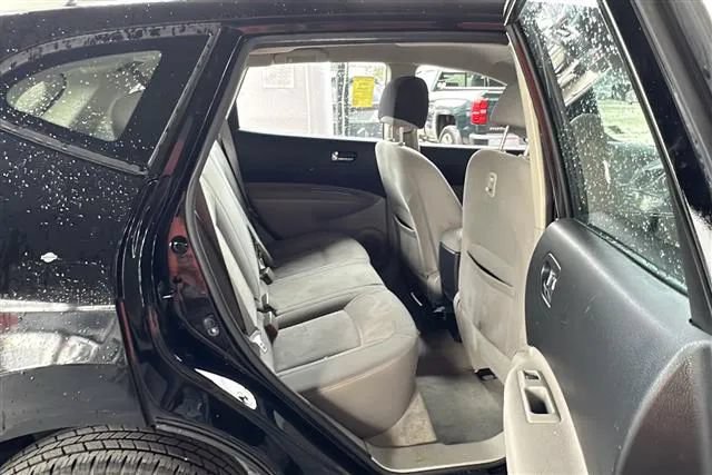 Used 2015 Nissan Rogue S w/ Convenience Package FWD image 5