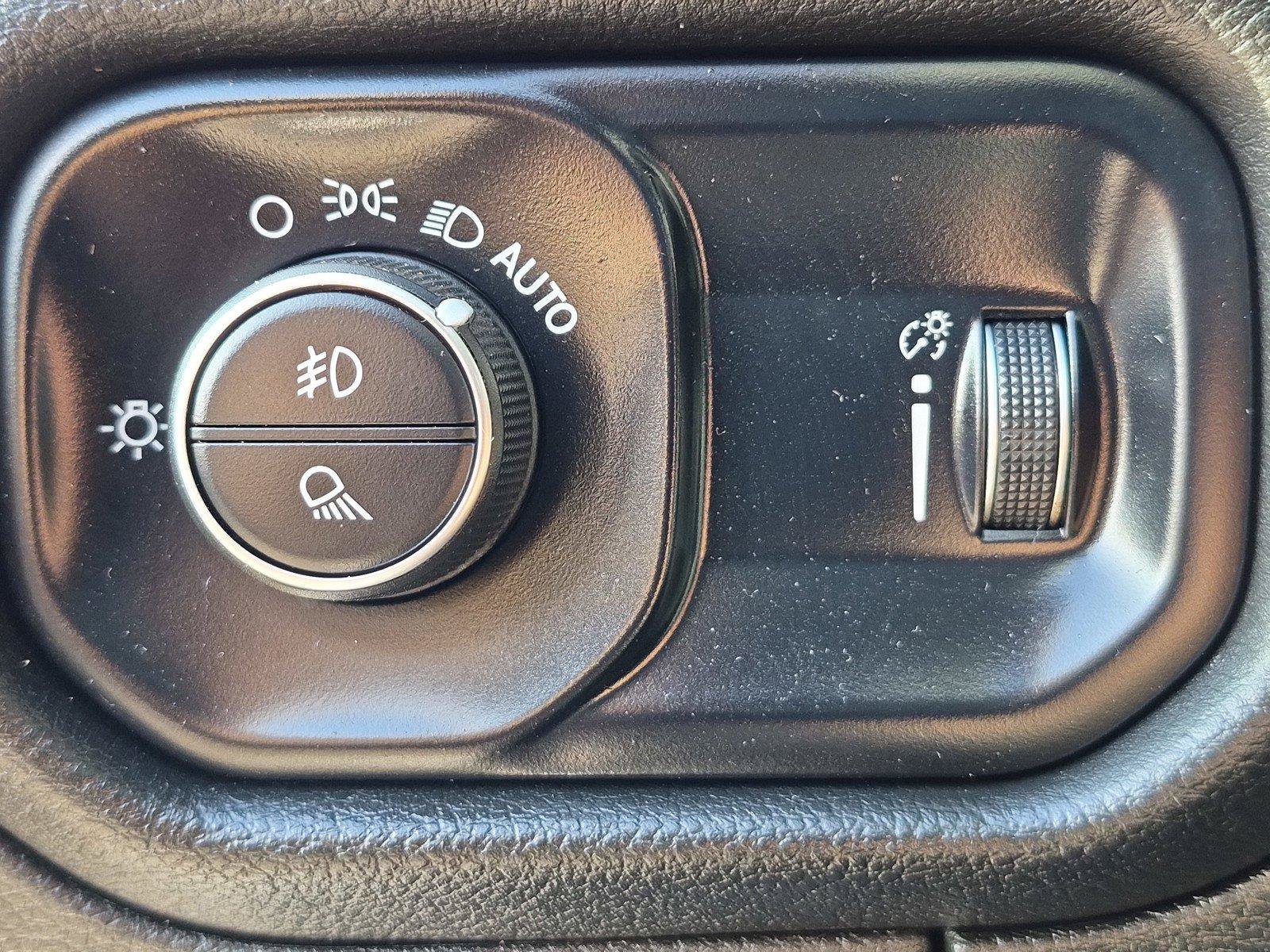 Used 2024 RAM 1500 Big Horn AWD/4WD image 21