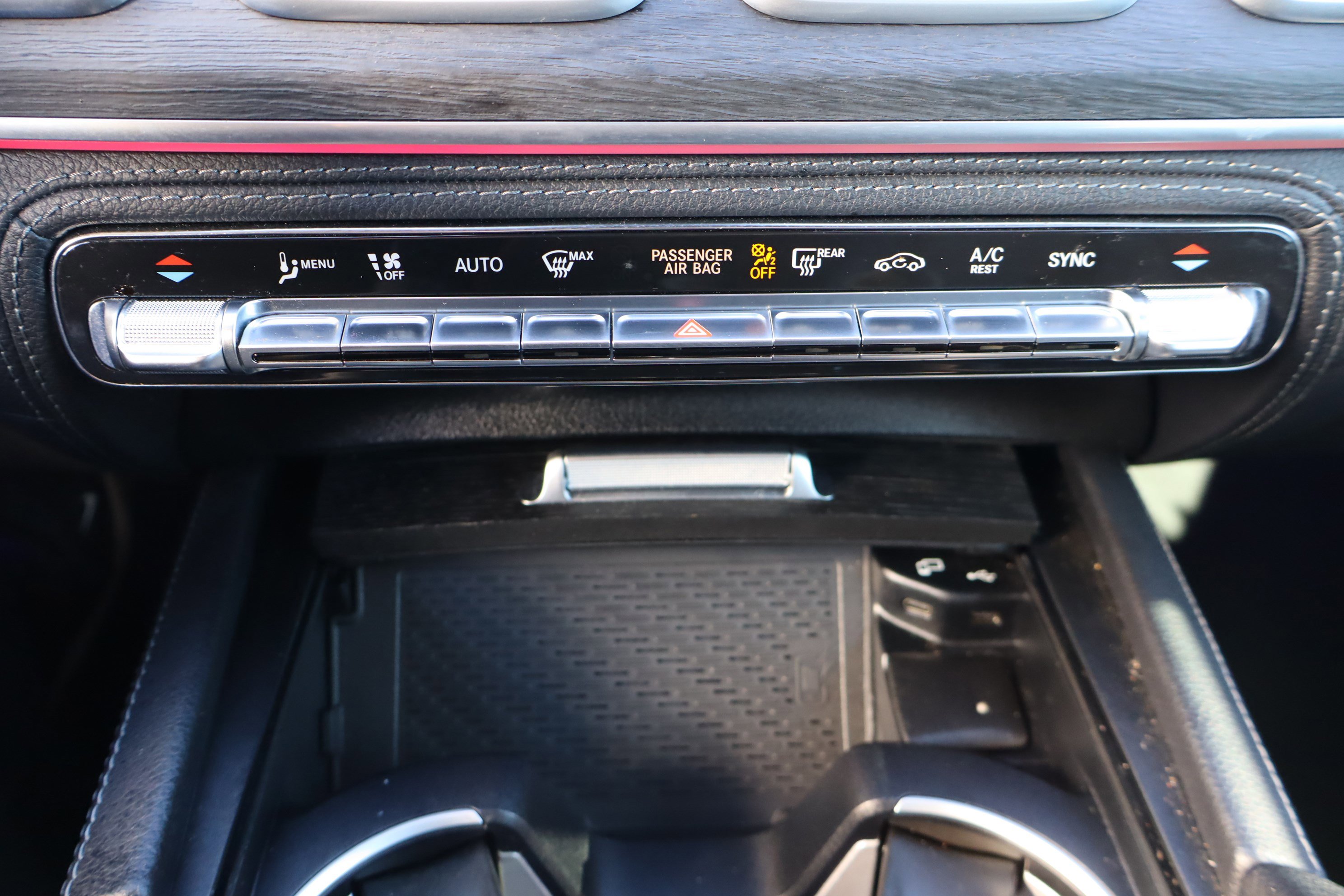 Used 2021 Mercedes-Benz GLS 580 4MATIC image 29