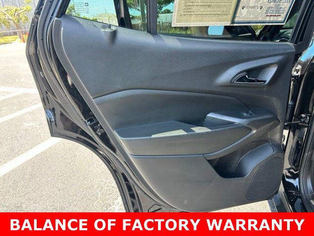 Used 2024 Chevrolet Trax RS w/ Sunroof Package FWD image 13
