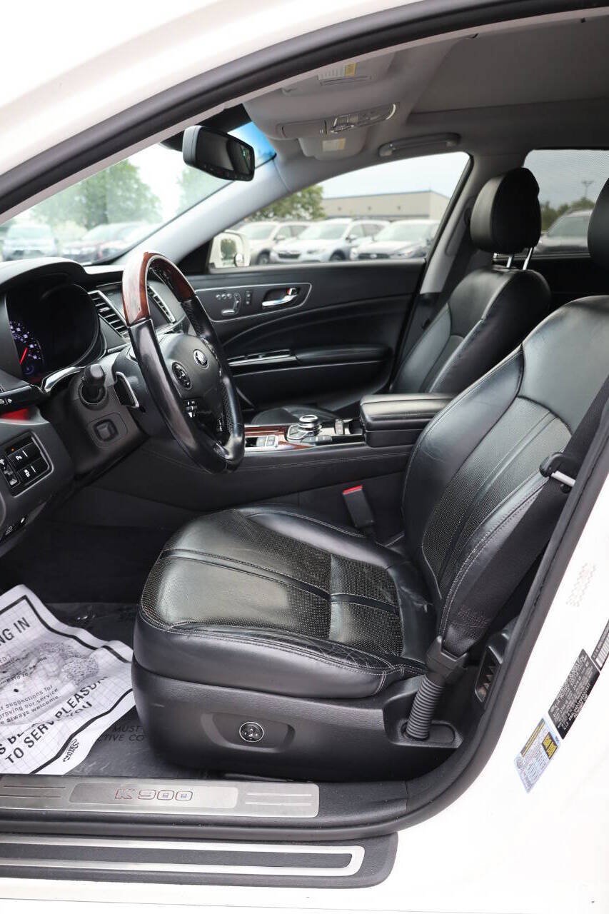 Used 2016 Kia K900 Luxury RWD image 13