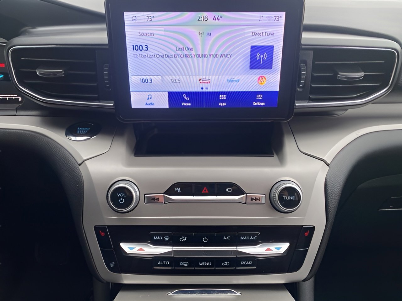 Used 2023 Ford Explorer XLT w/ Equipment Group 202A image 20