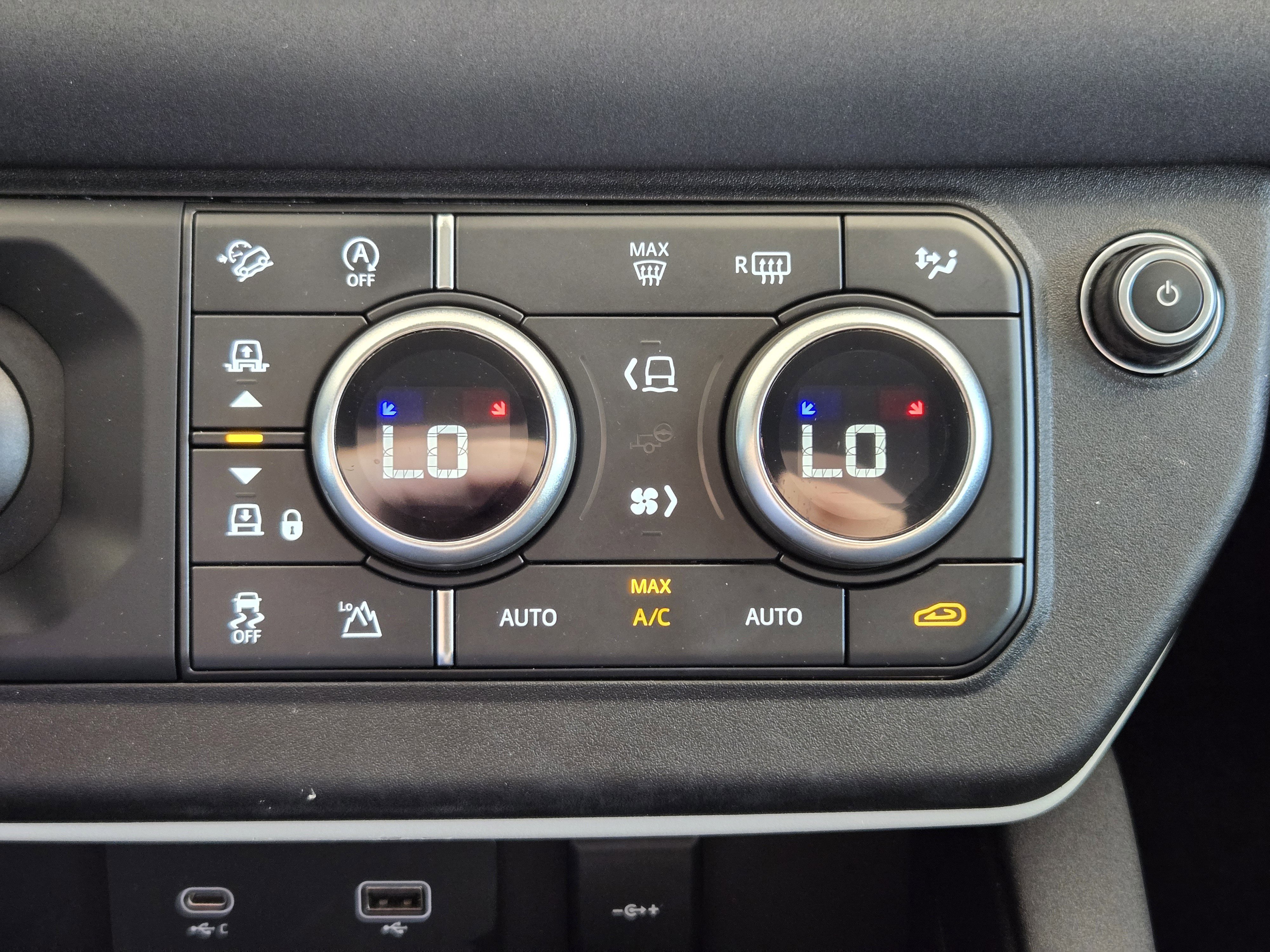 Used 2021 Land Rover Defender 110 AWD/4WD image 14