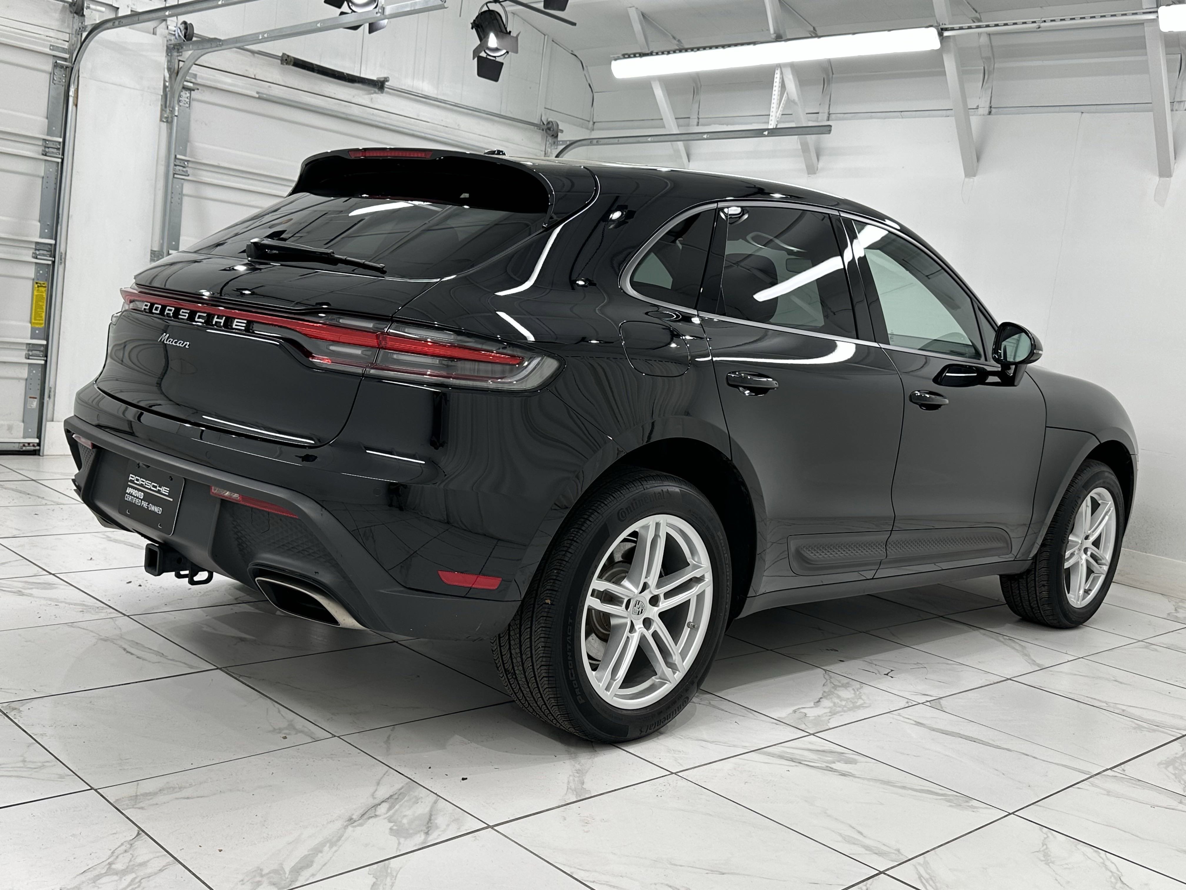 Certified 2024 Porsche Macan image 11