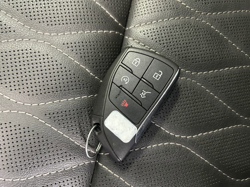 Used 2023 Buick Envision Avenir image 33