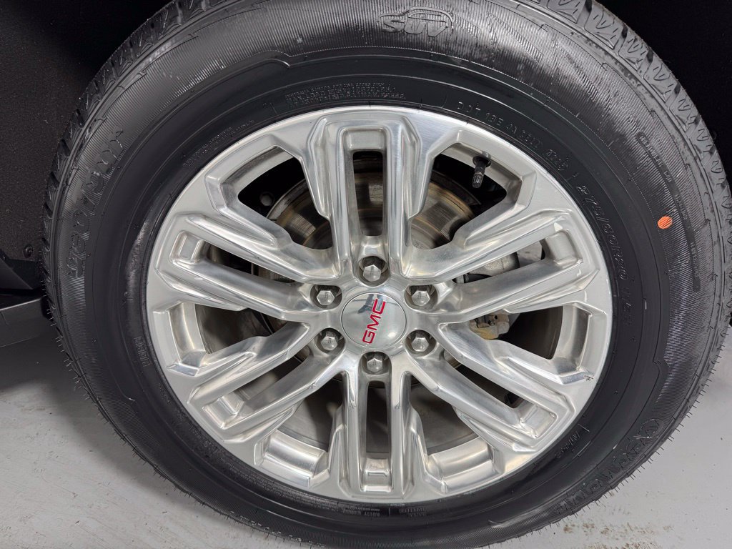 Used 2023 GMC Yukon SLT AWD/4WD image 27