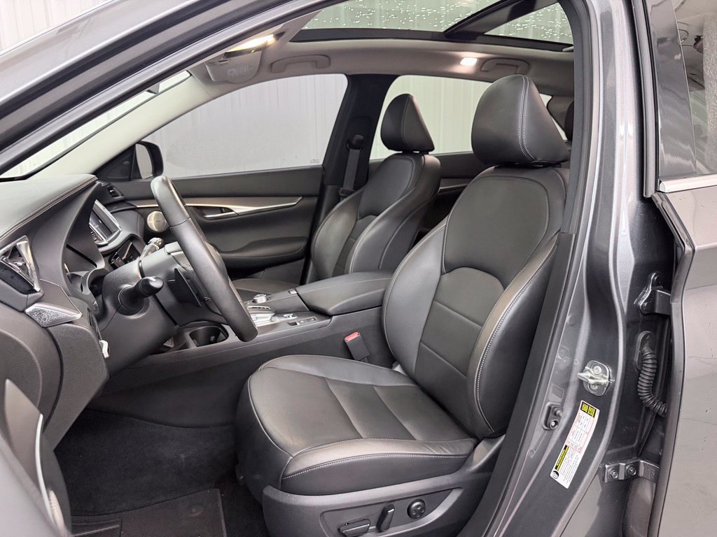 Certified 2023 INFINITI QX50 Luxe FWD image 13
