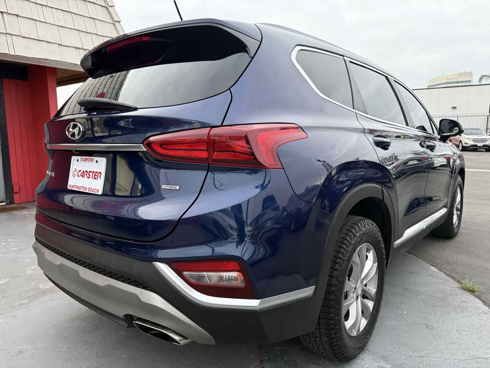 Used 2020 Hyundai Santa Fe SE image 32