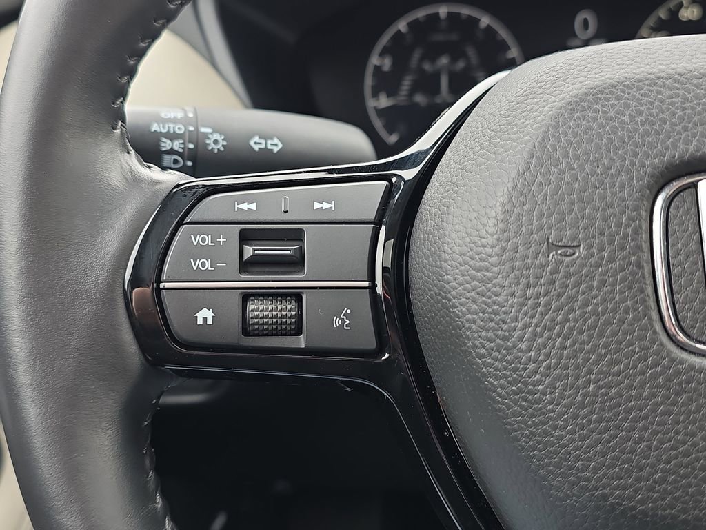 Used 2025 Honda HR-V EX-L image 19