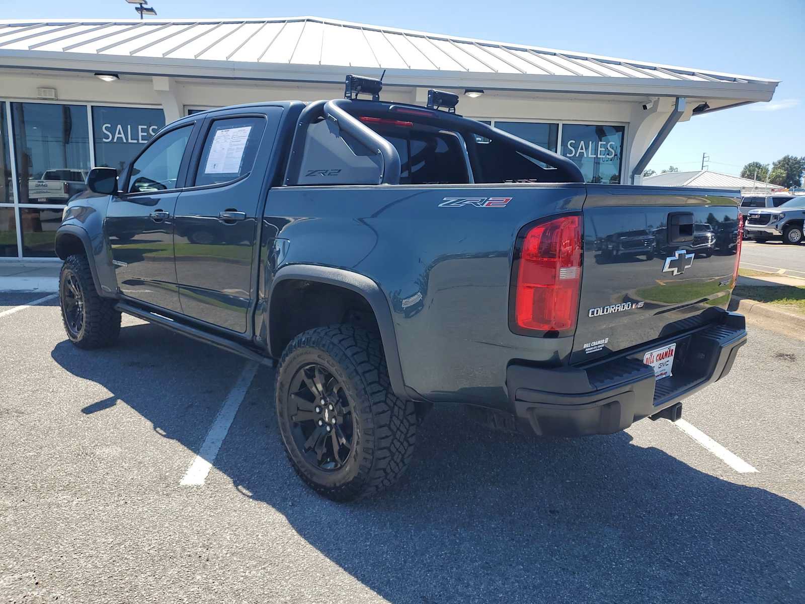 Used 2019 Chevrolet Colorado ZR2 w/ ZR2 Dusk Special Edition AWD/4WD image 3