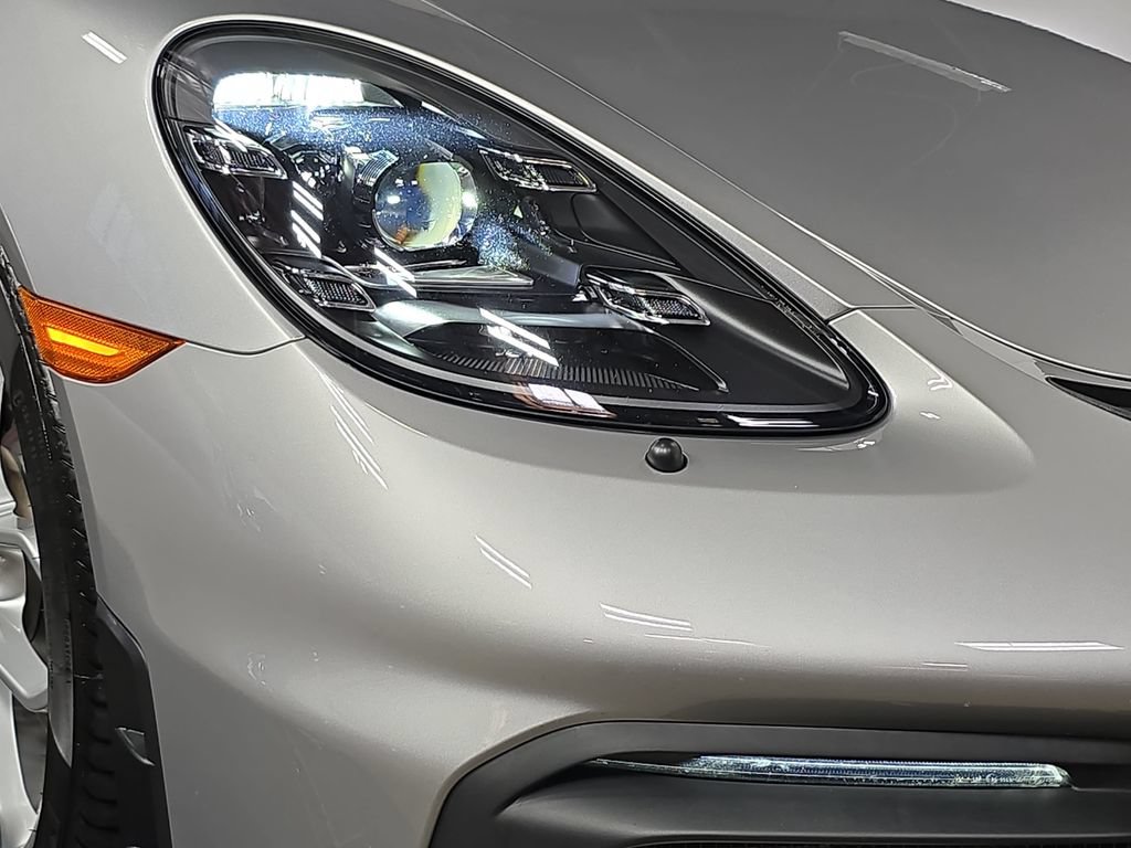 Certified 2021 Porsche 718 Boxster Spyder RWD image 12
