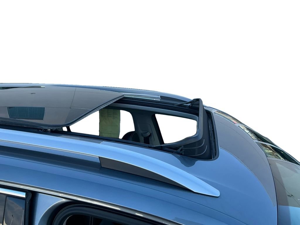 Used 2022 Volkswagen Atlas SEL Premium image 22